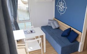Houseboat Floatart Experience Bisceglie